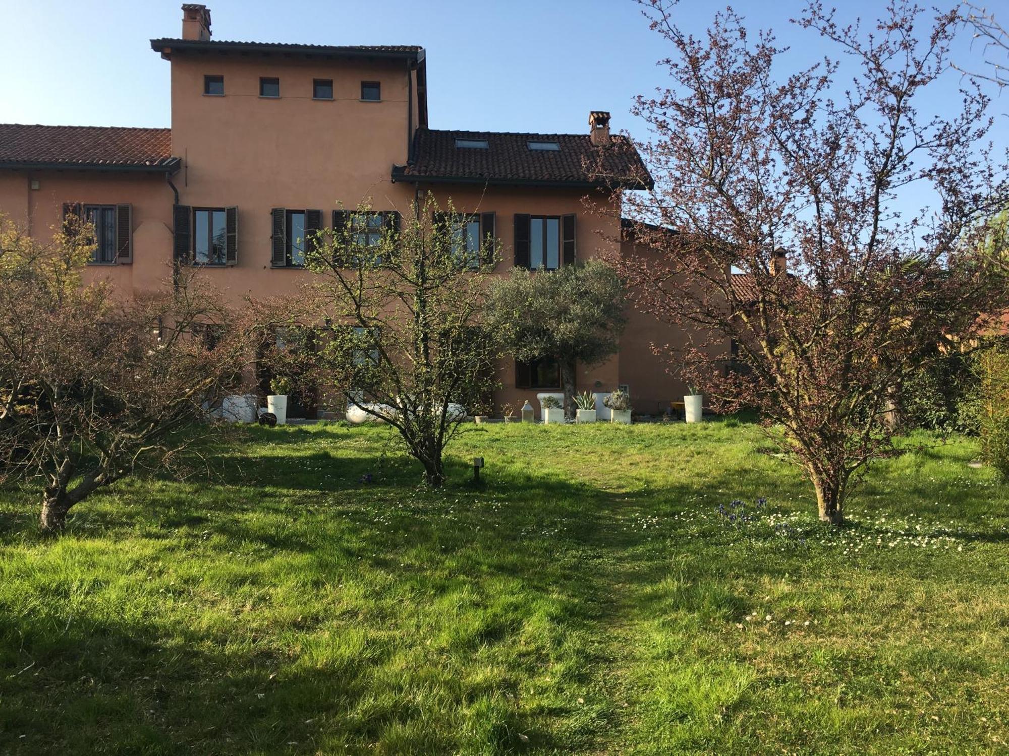 Cascina Torriggio Estates Hotel Rozzano Bagian luar foto